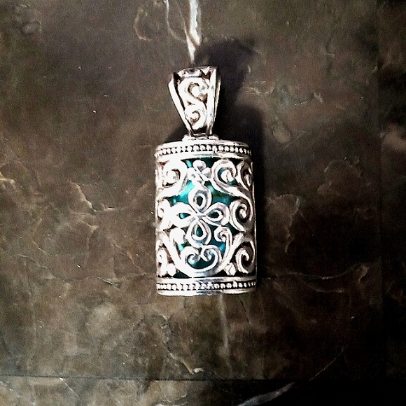 Vintage Jewelry - Turquoise Cage Pendant